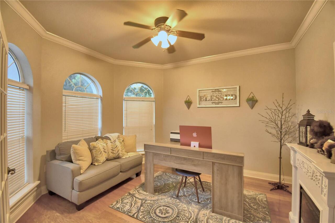 Listing Photo 12