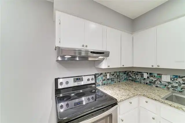 Listing Photo 16