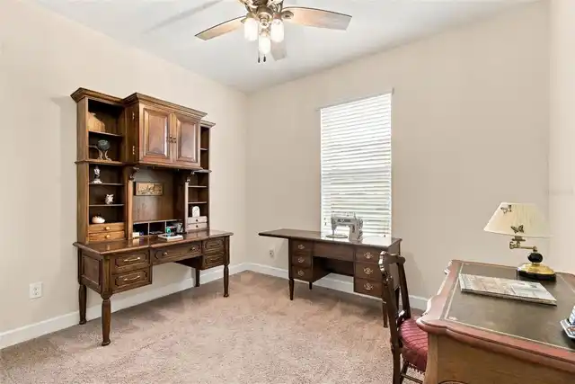 Listing Photo 12