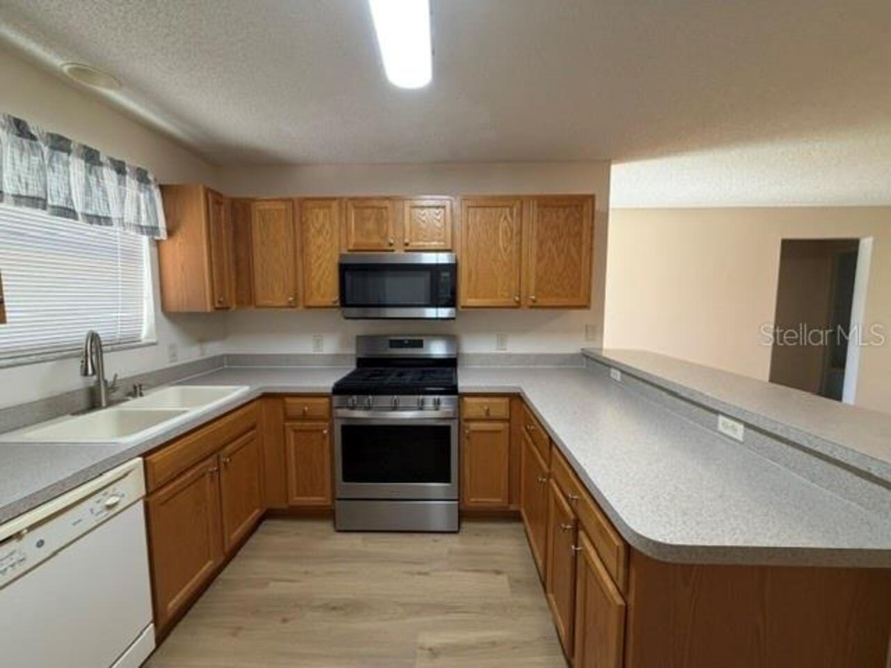 Listing Photo 6