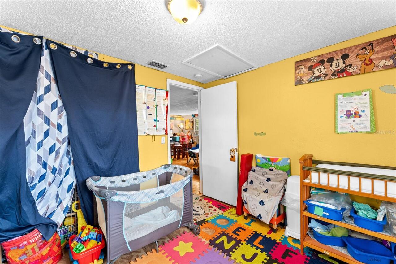 Listing Photo 17