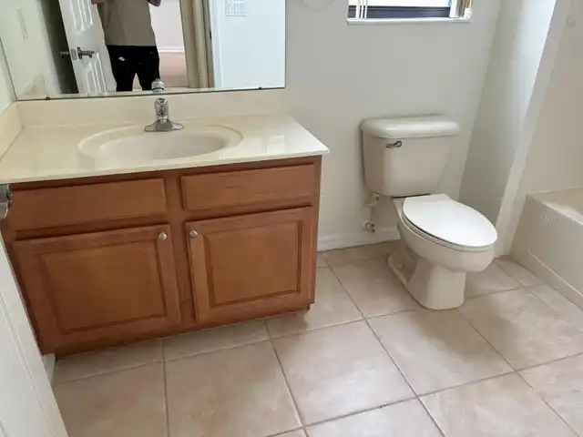 Listing Photo 12