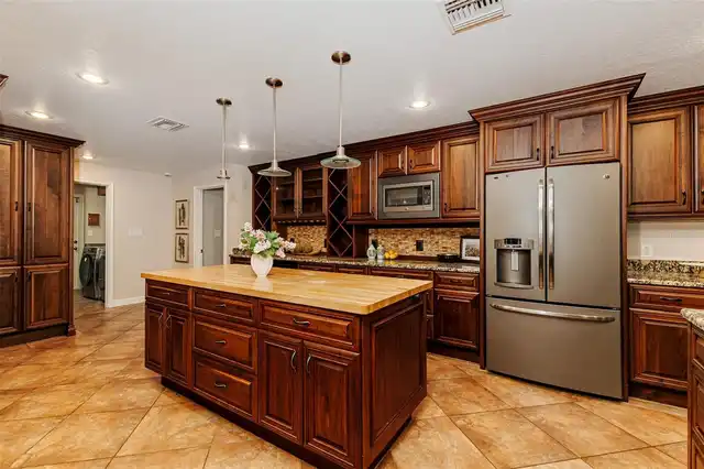 Listing Photo 23