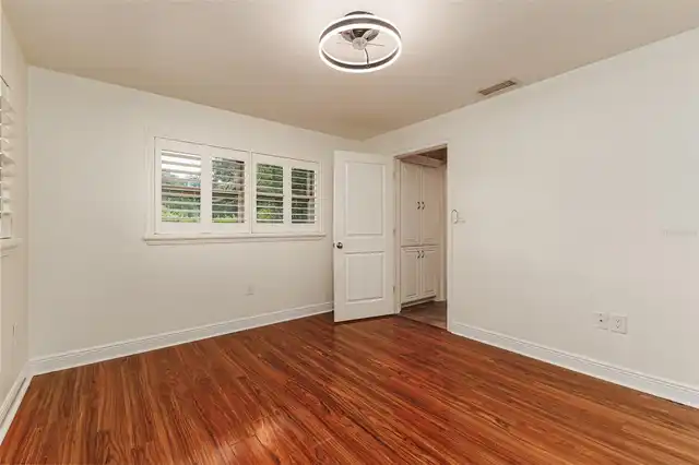 Listing Photo 33