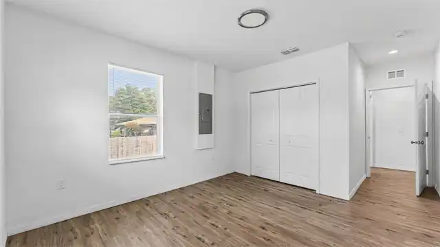 Listing Photo 22