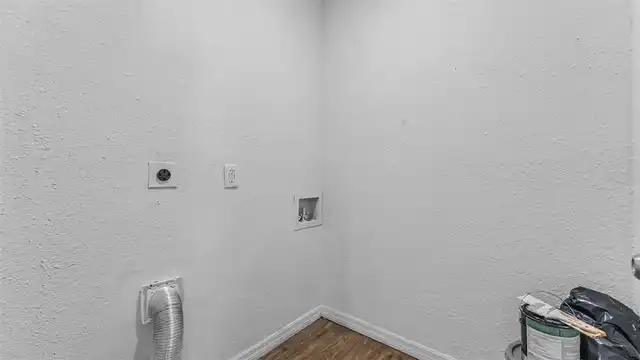 Listing Photo 24