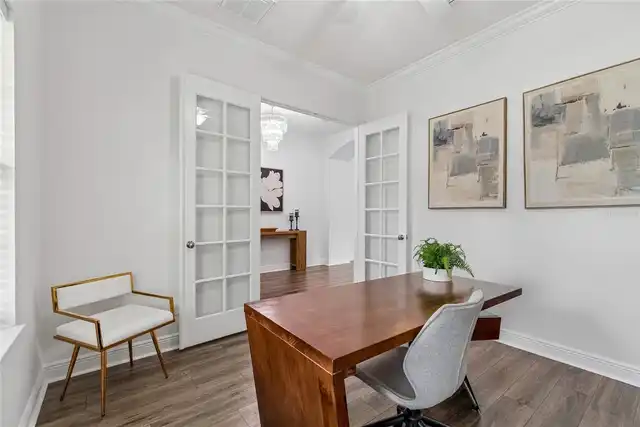 Listing Photo 12