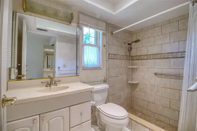 Listing Photo 22
