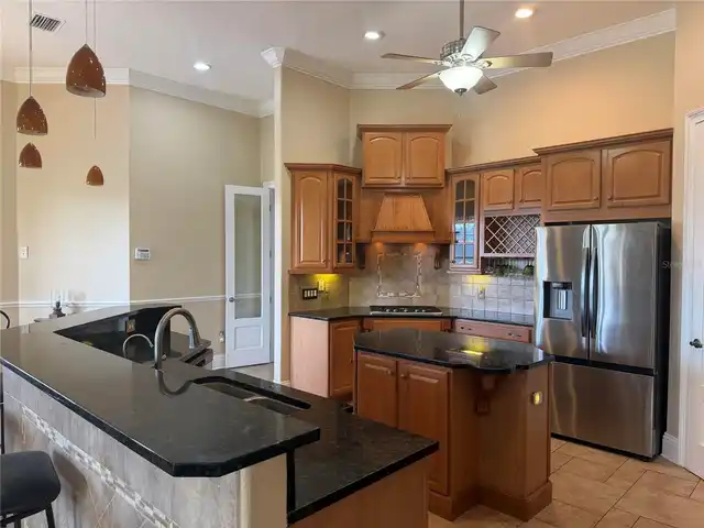 Listing Photo 19