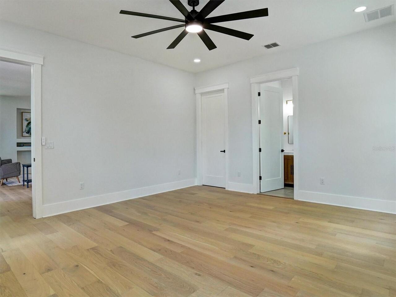 Listing Photo 26