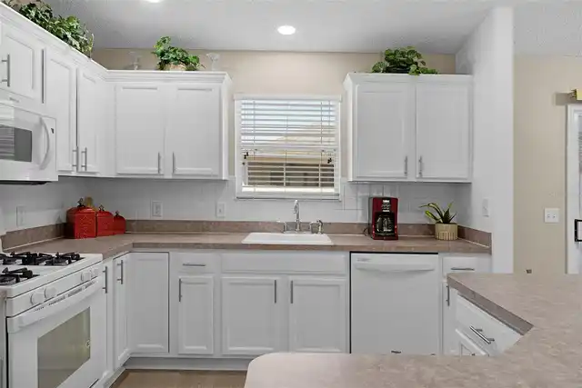 Listing Photo 21