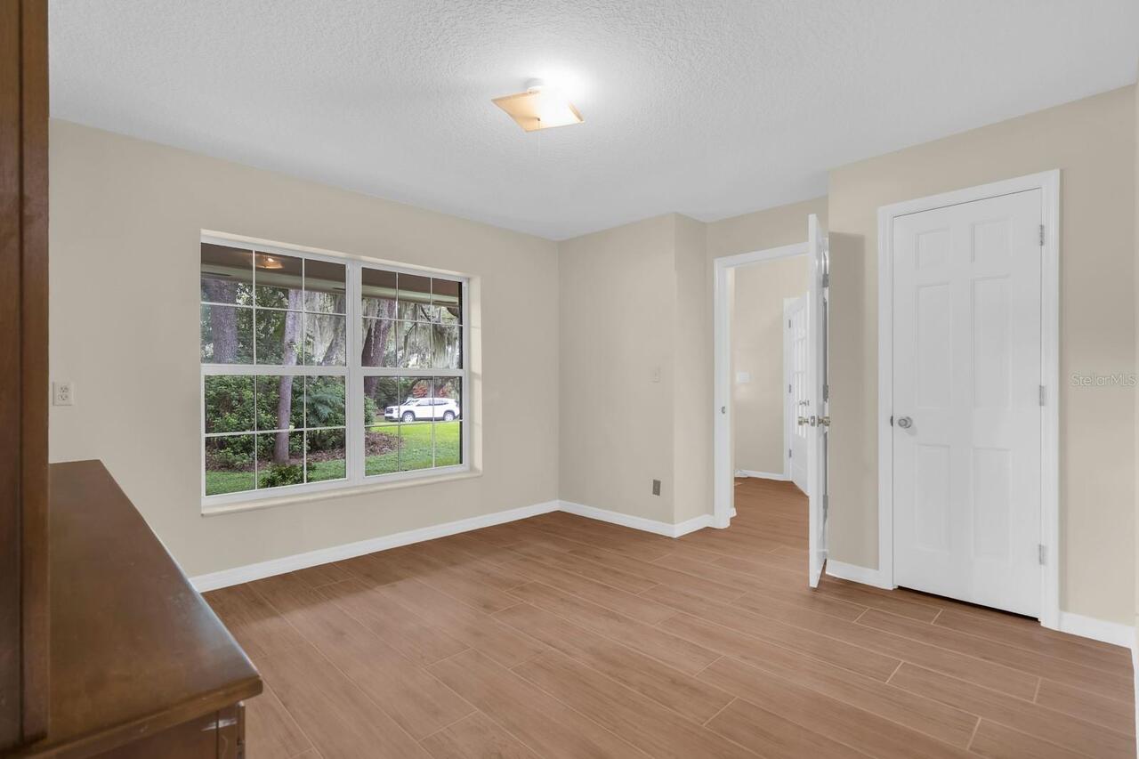 Listing Photo 33