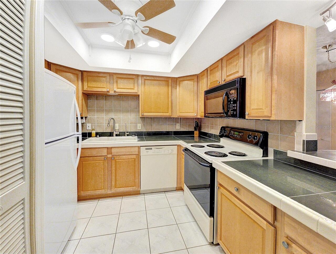 Listing Photo 9