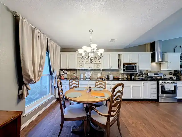 Listing Photo 34