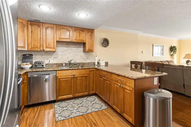 Listing Photo 21