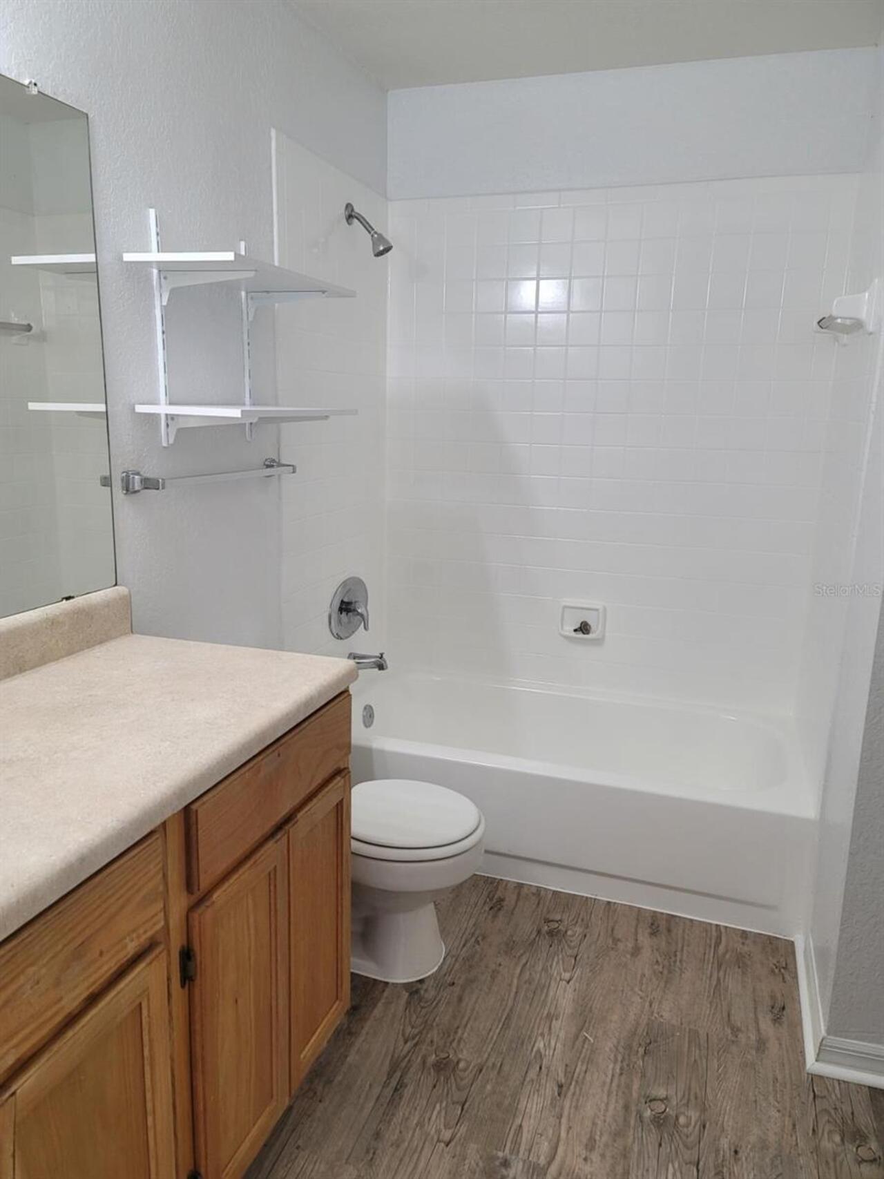 Listing Photo 12