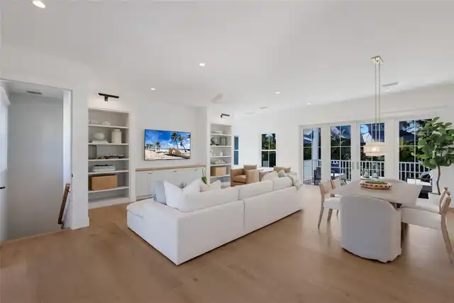 Listing Photo 11