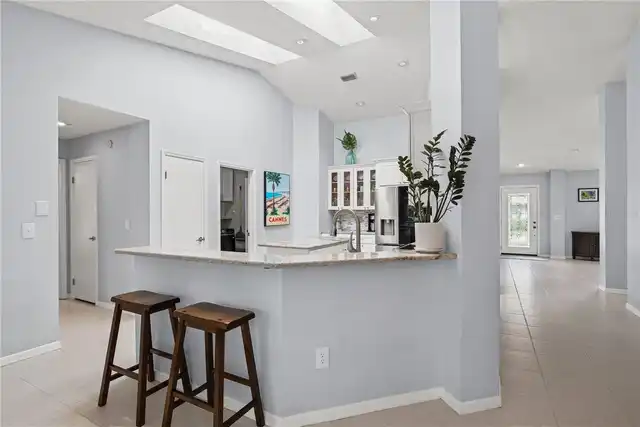 Listing Photo 14