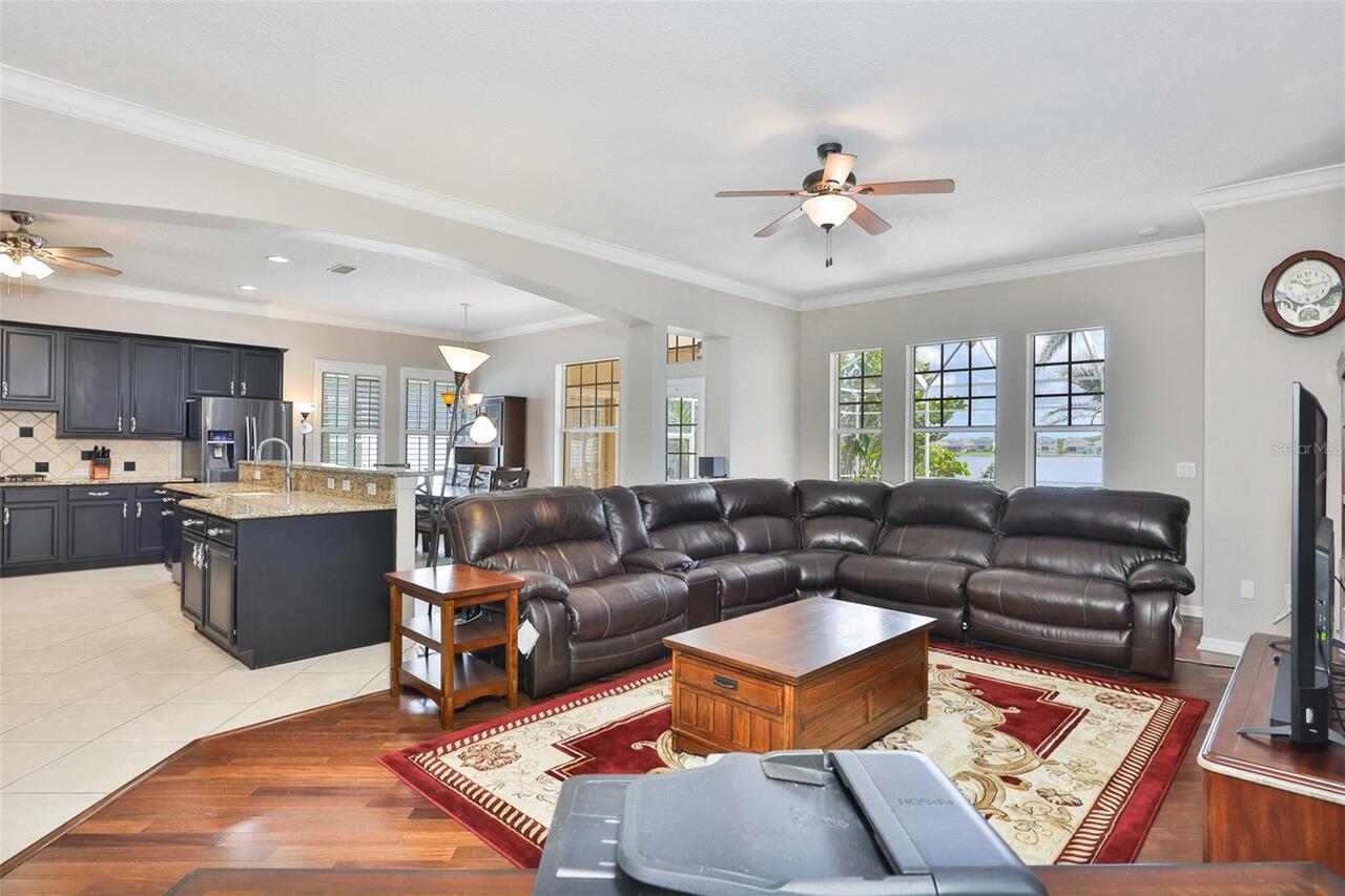 Listing Photo 9