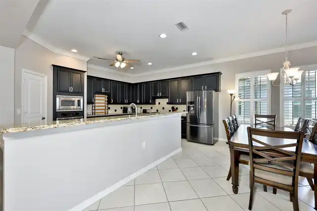 Listing Photo 16