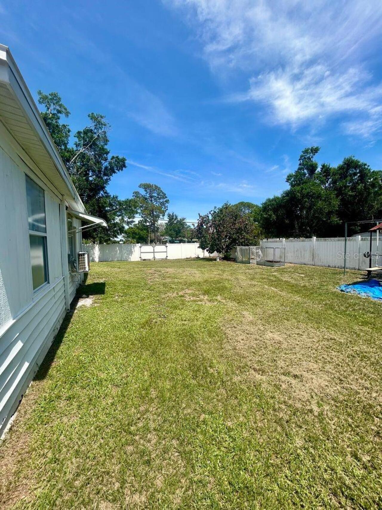 Listing Photo 11