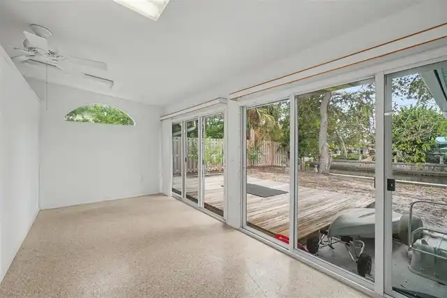 Listing Photo 22