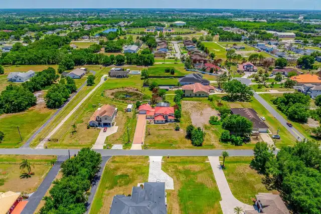 Listing Photo 17