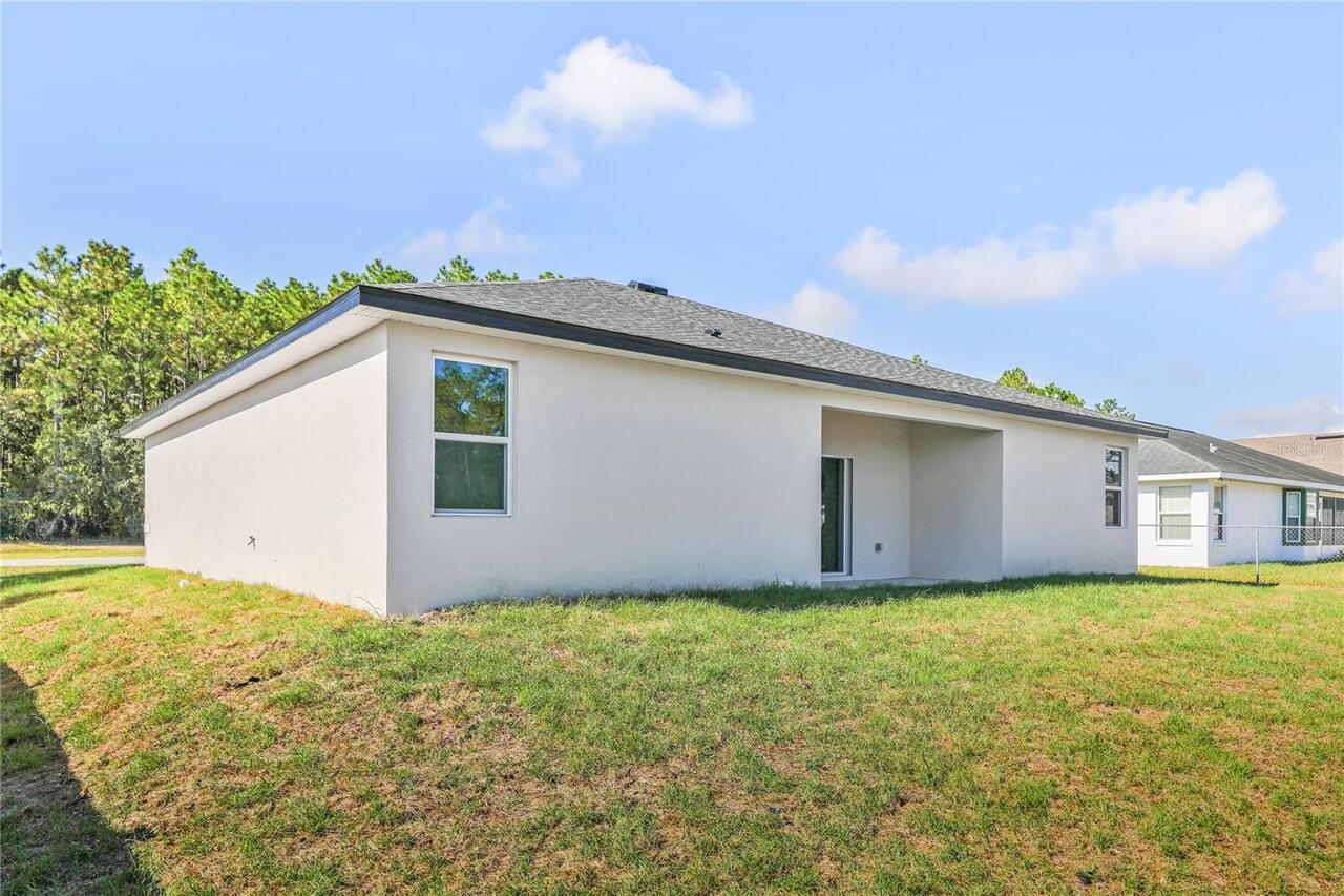Listing Photo 8