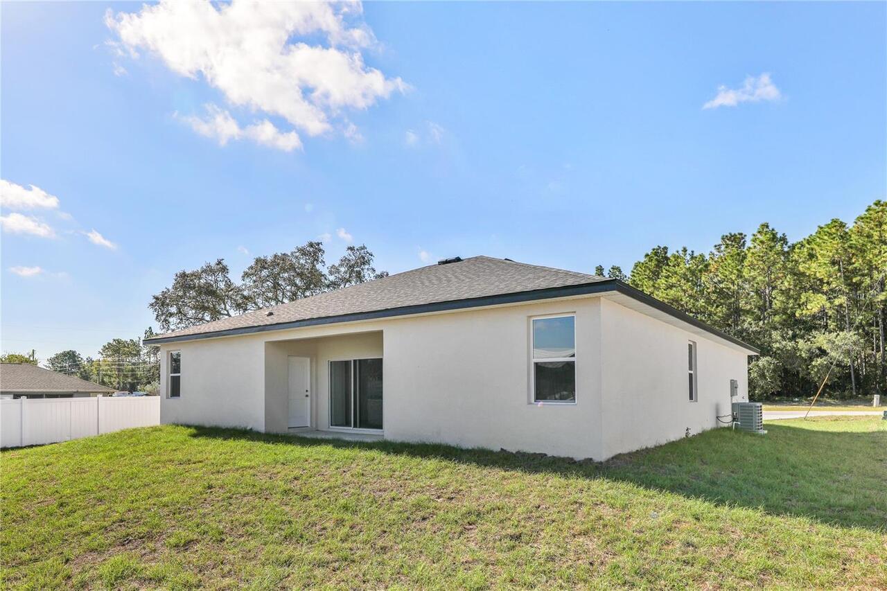 Listing Photo 9