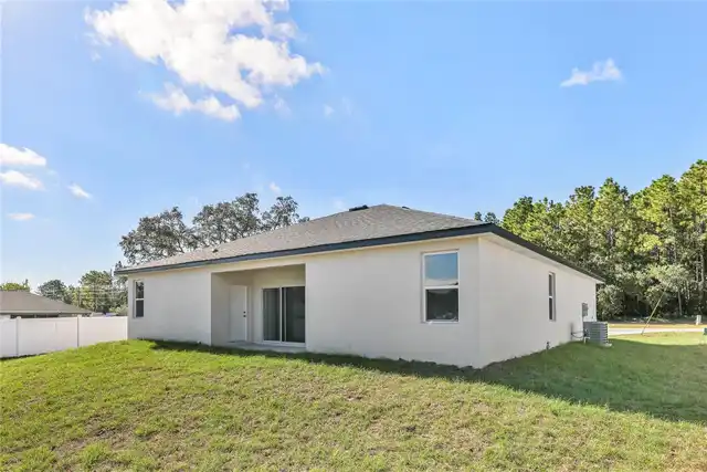 Listing Photo 9