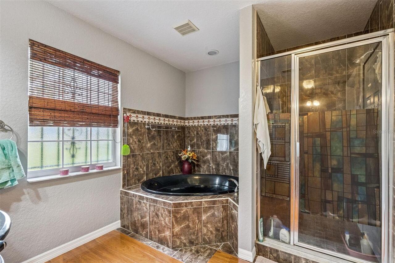 Listing Photo 34