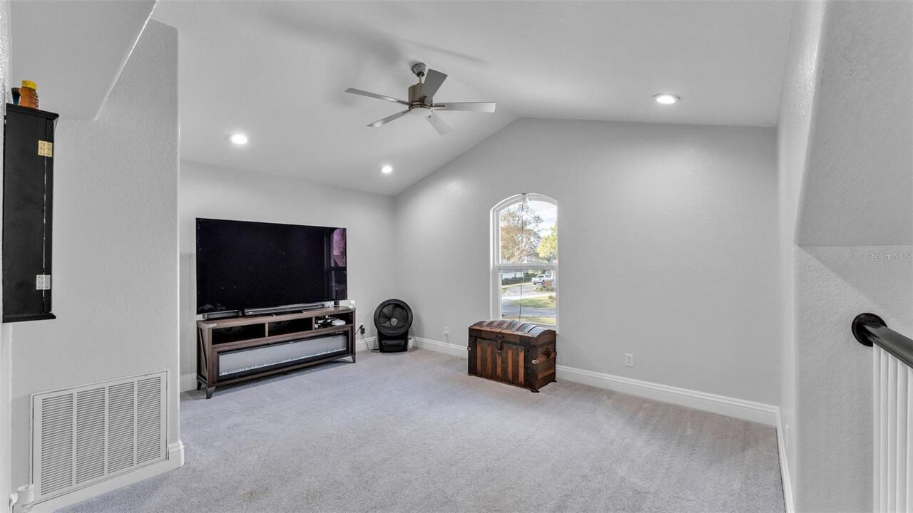 Listing Photo 32