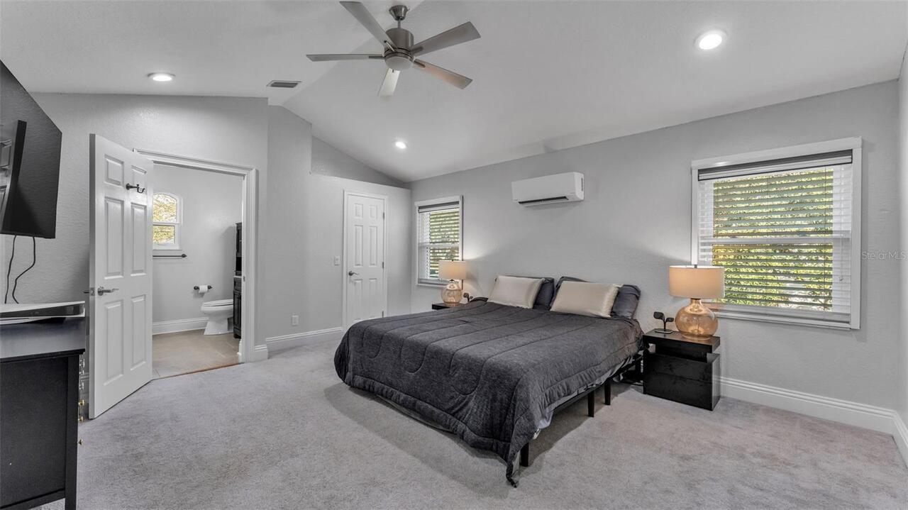 Listing Photo 43