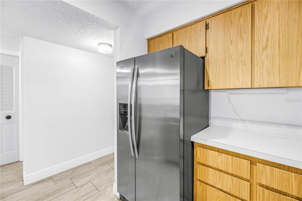 Listing Photo 10