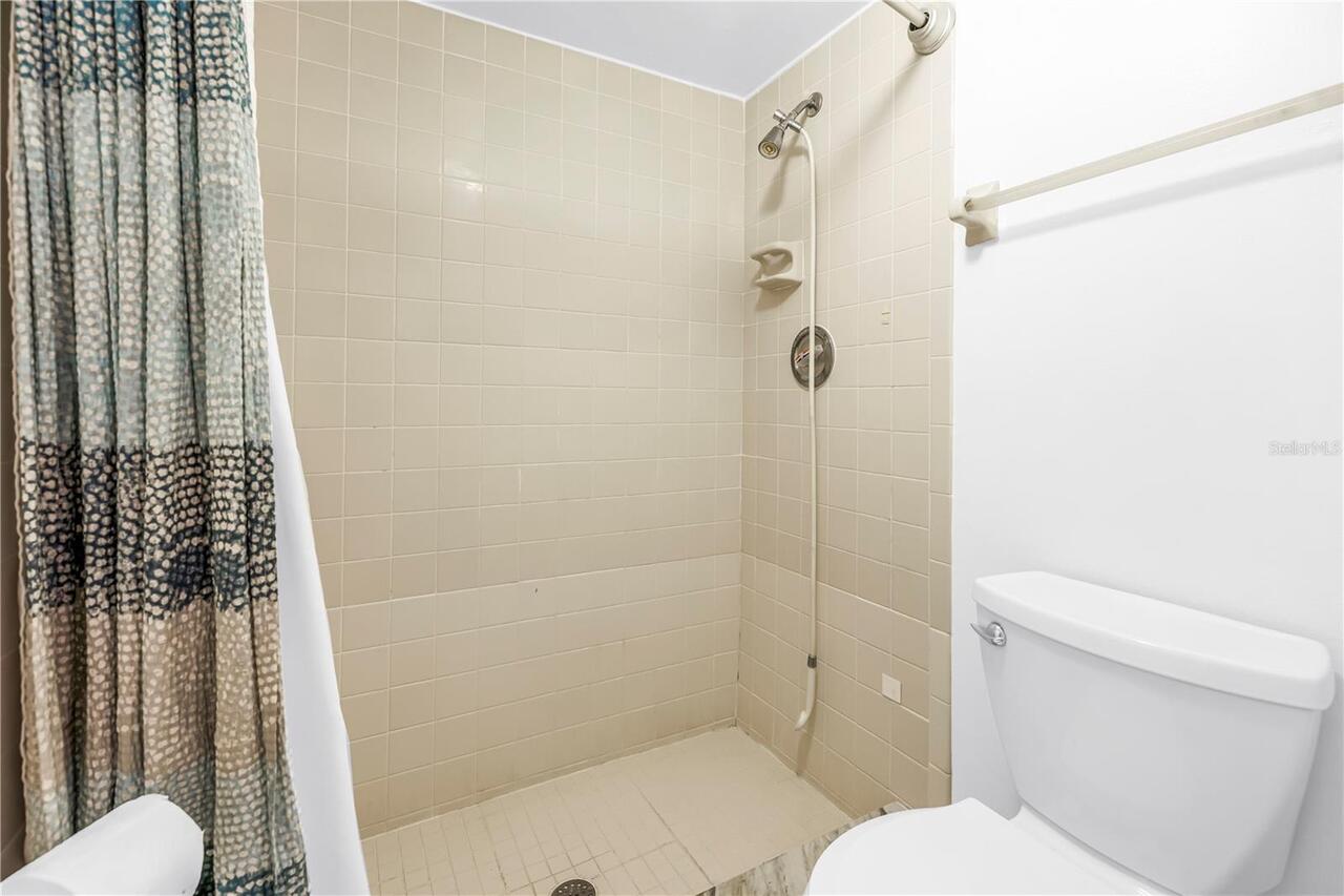 Listing Photo 33
