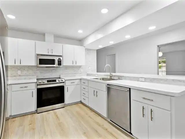 Listing Photo 16