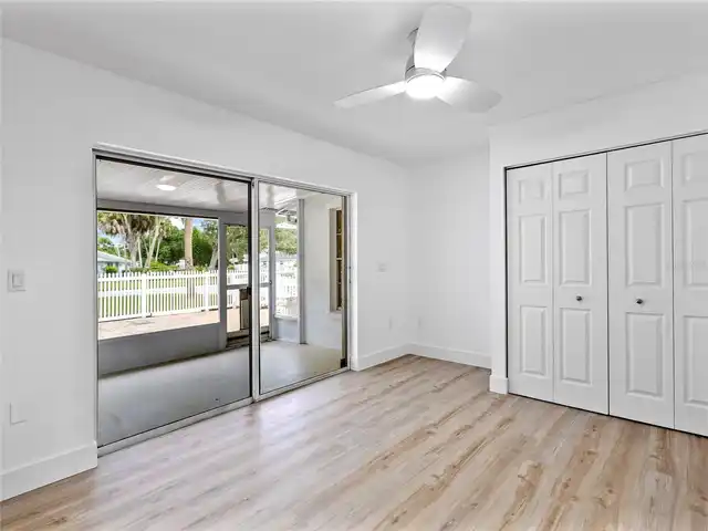 Listing Photo 33