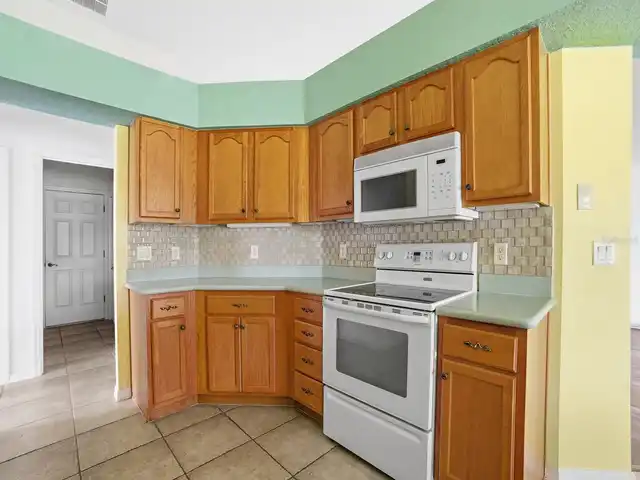 Listing Photo 14