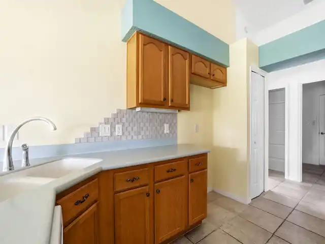 Listing Photo 16