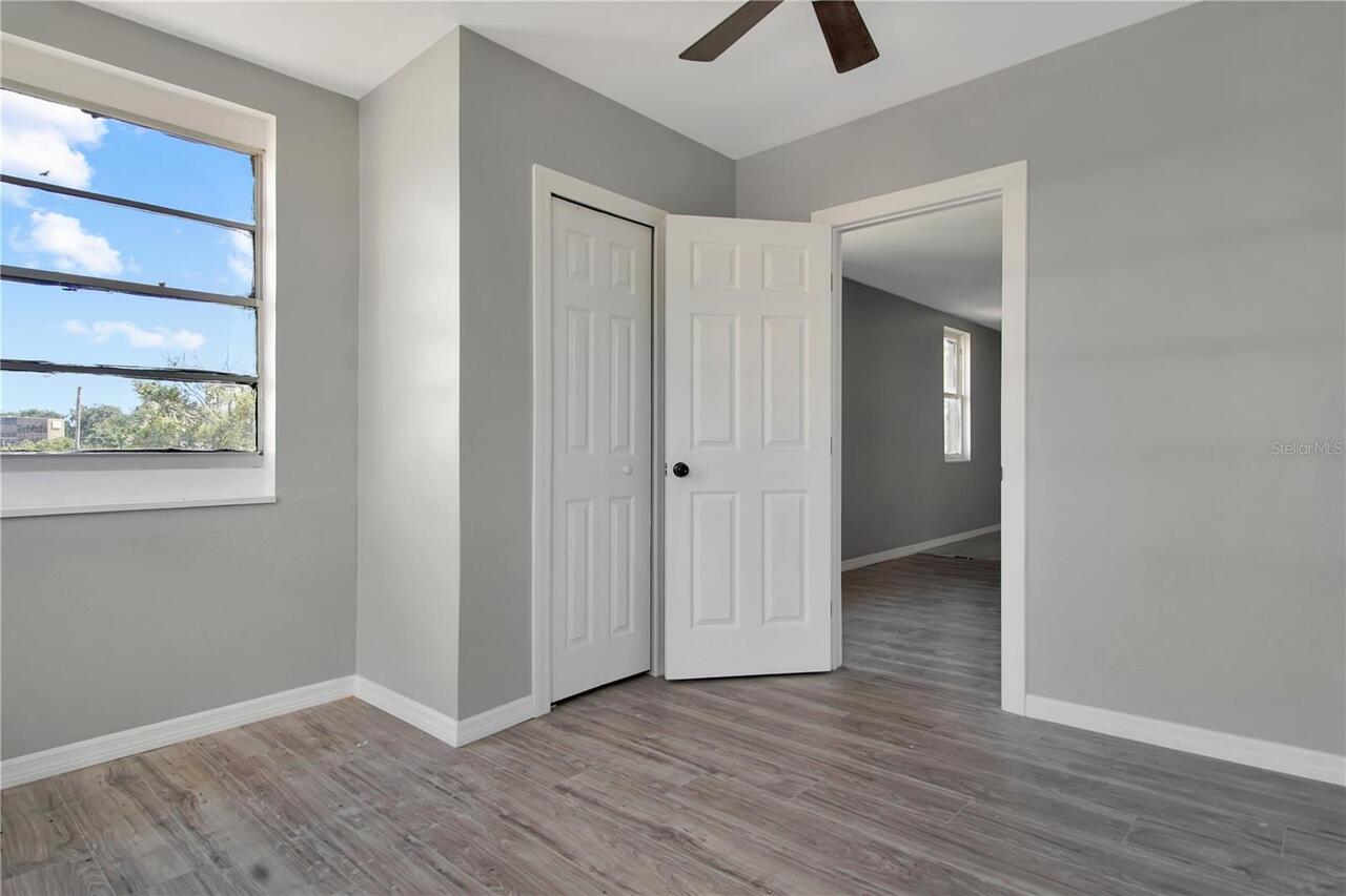 Listing Photo 11