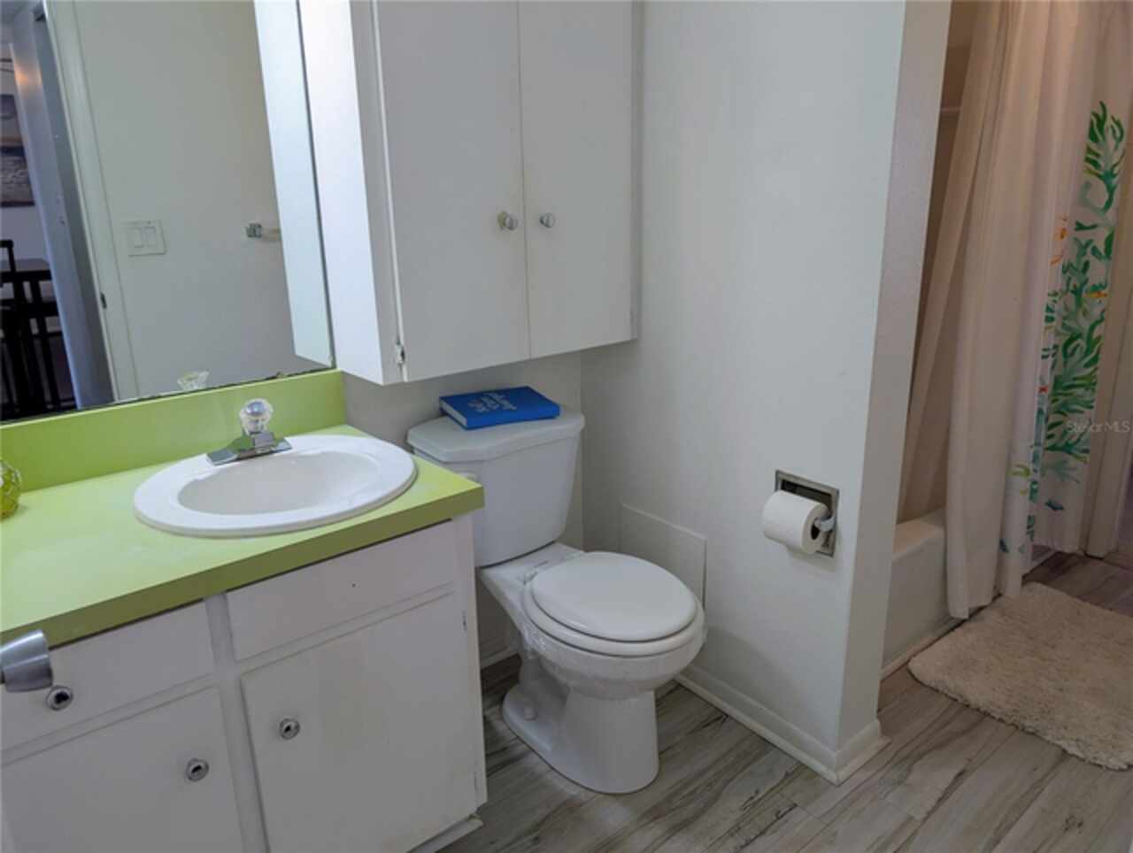 Listing Photo 17