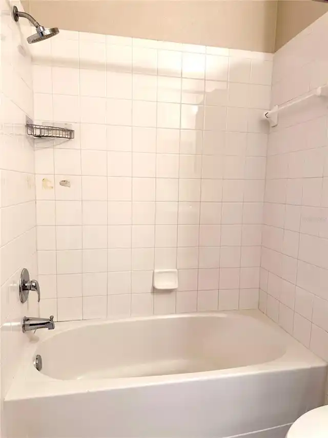 Listing Photo 14