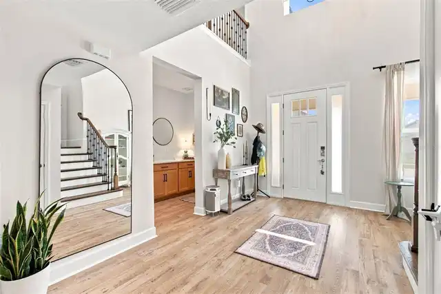 Listing Photo 16