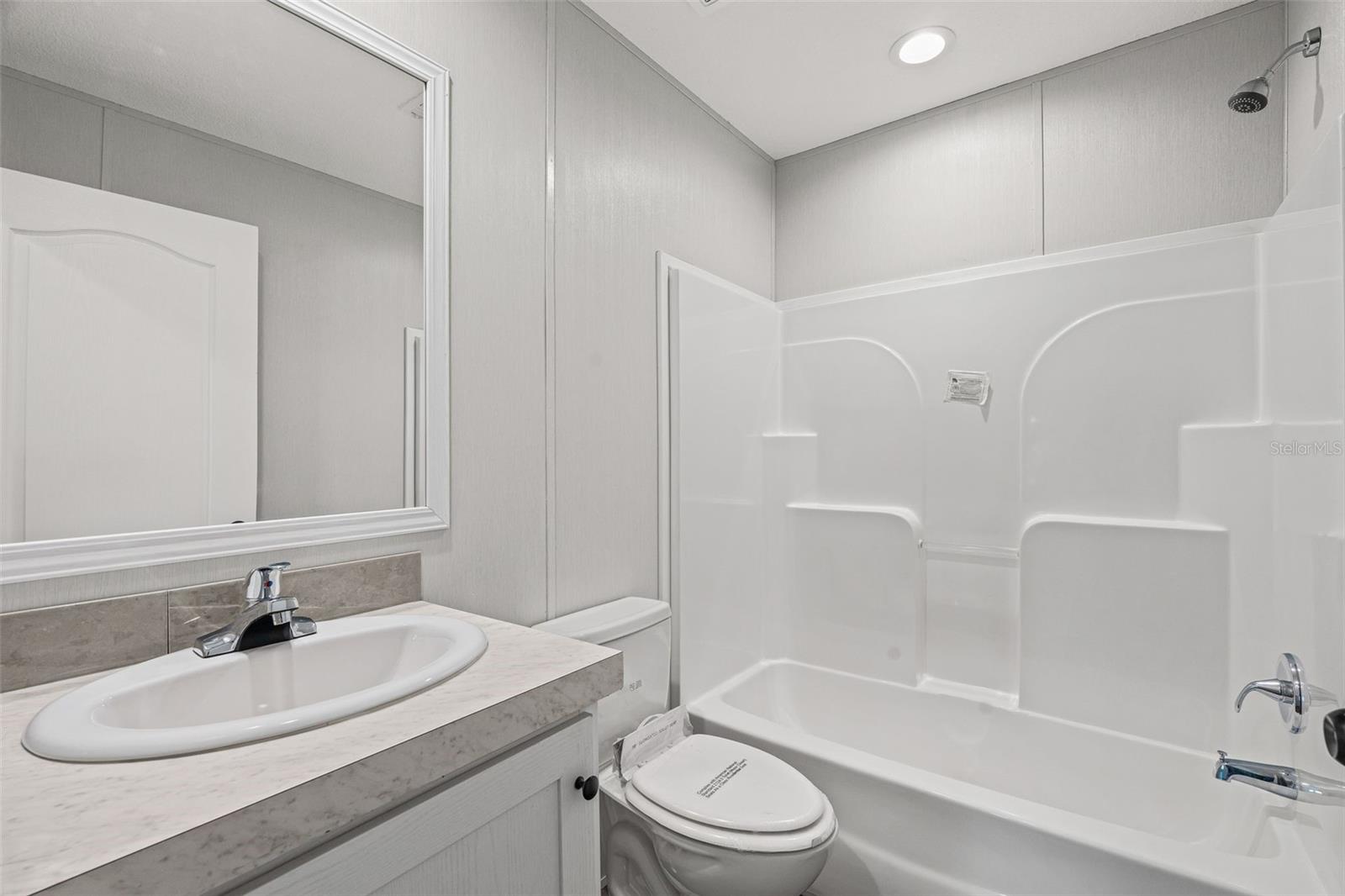 Listing Photo 16