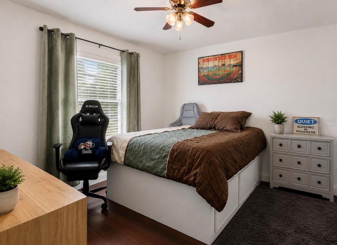 Listing Photo 11