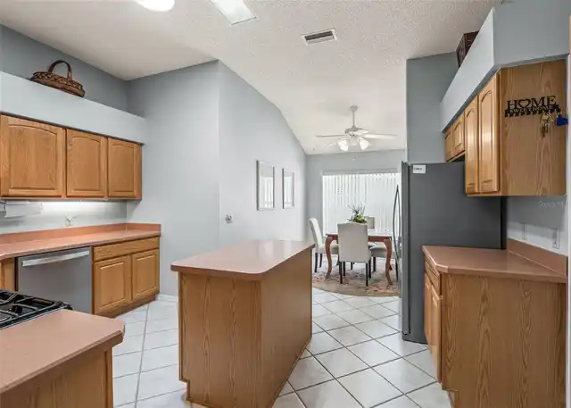 Listing Photo 23