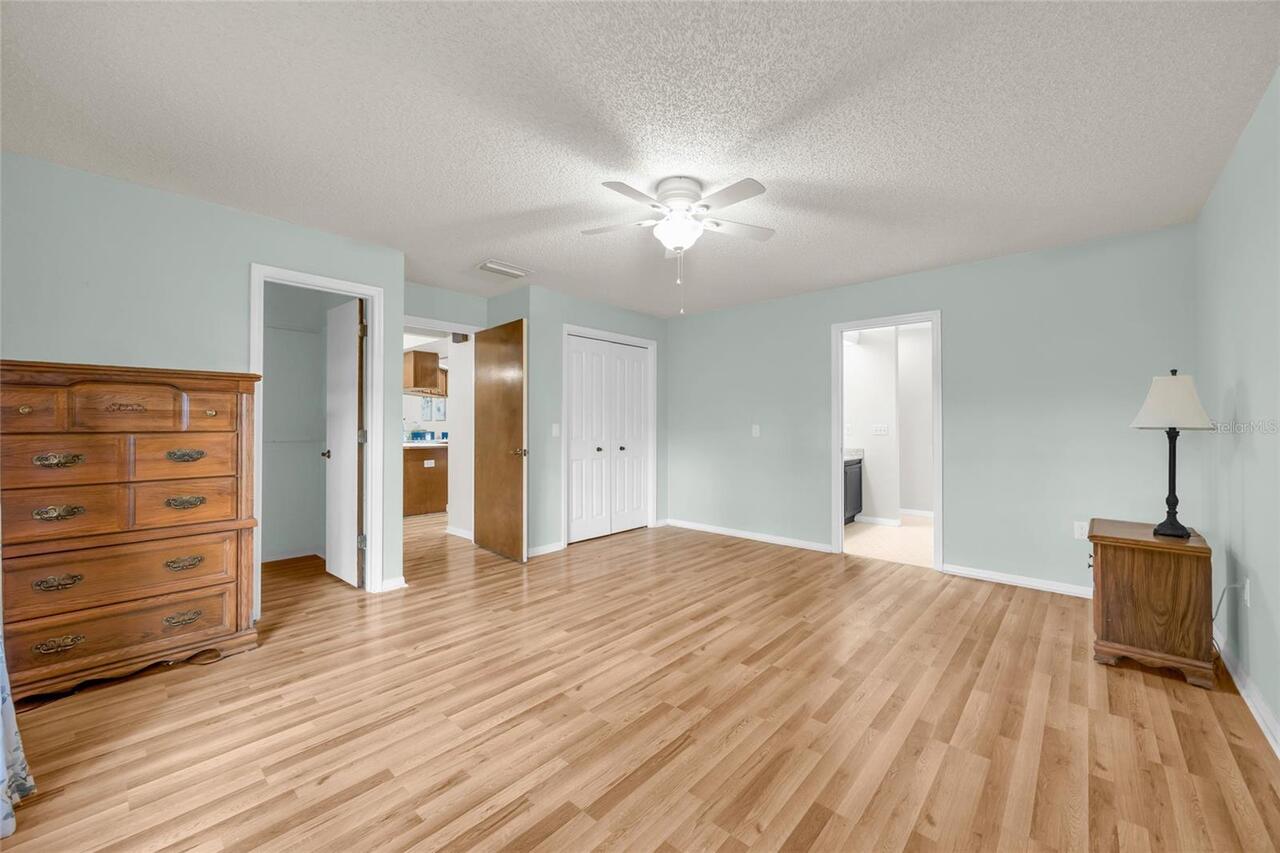 Listing Photo 37