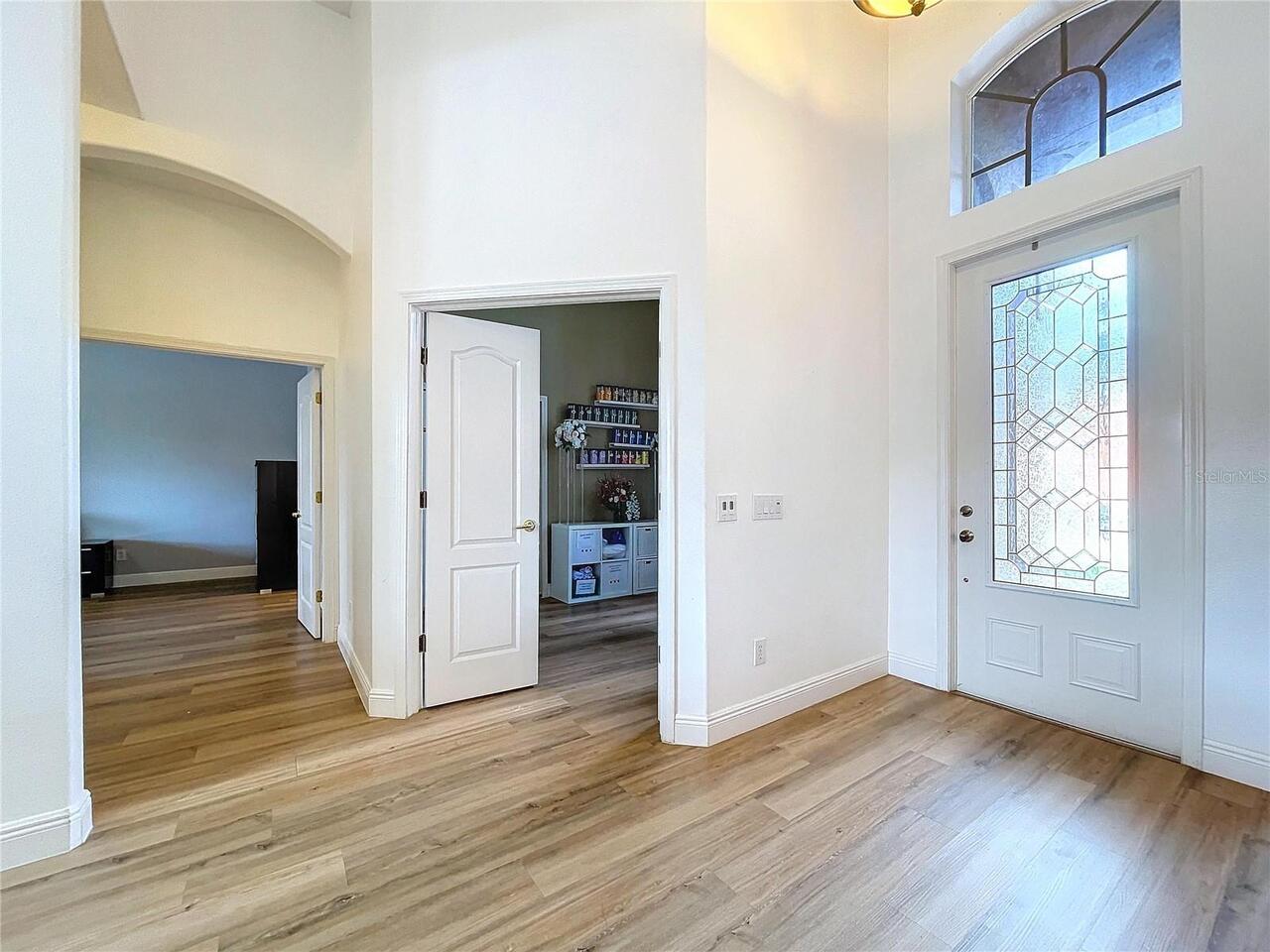Listing Photo 12