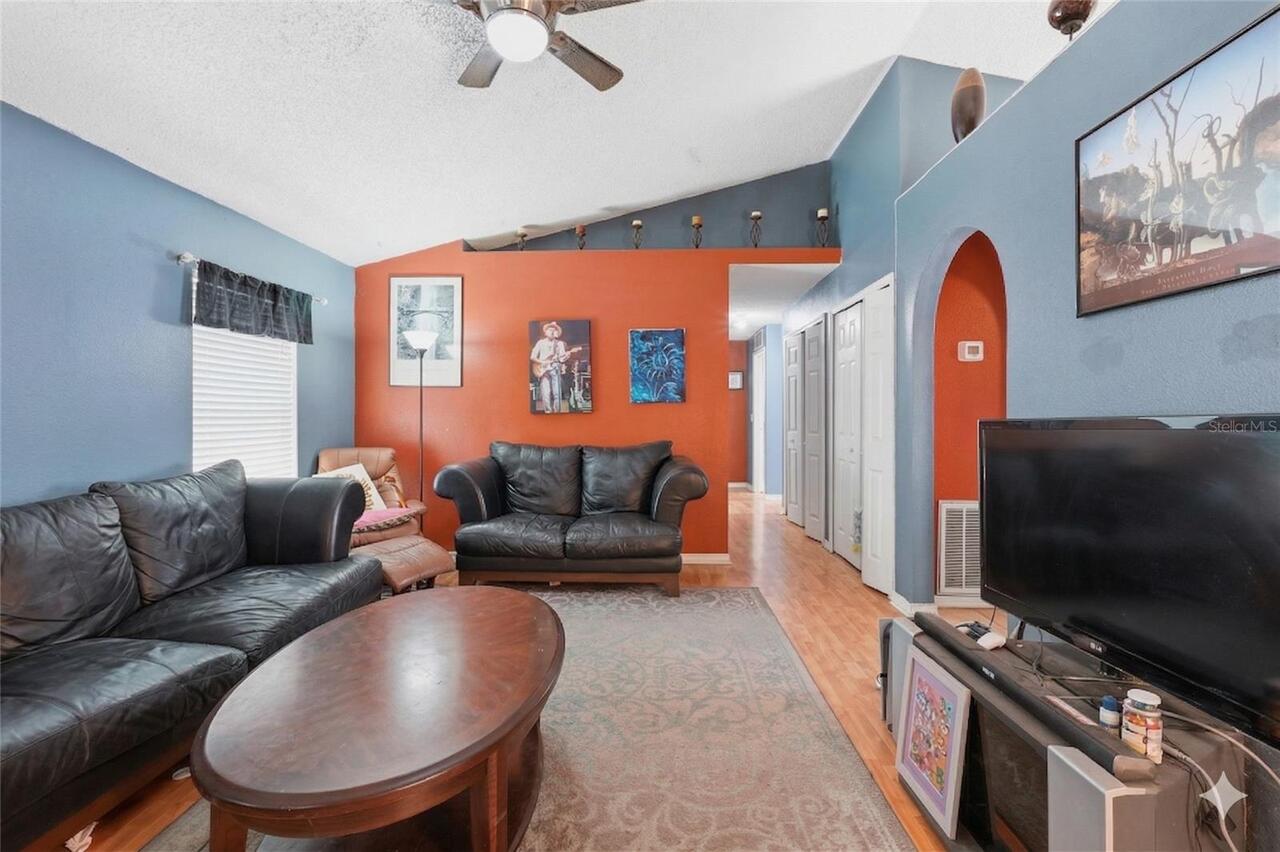 Listing Photo 6