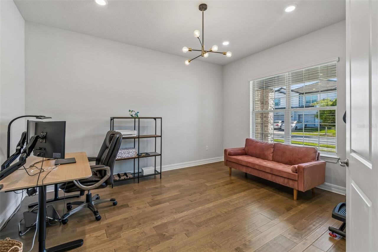 Listing Photo 8